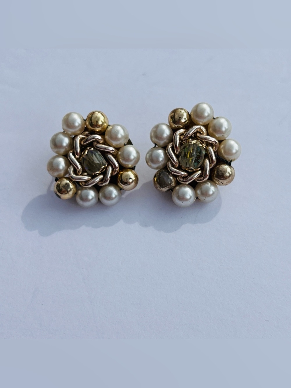 Vintage Japan Faux Pearl Cluster Clip On Earrings | Gold Tone | Retro Glam